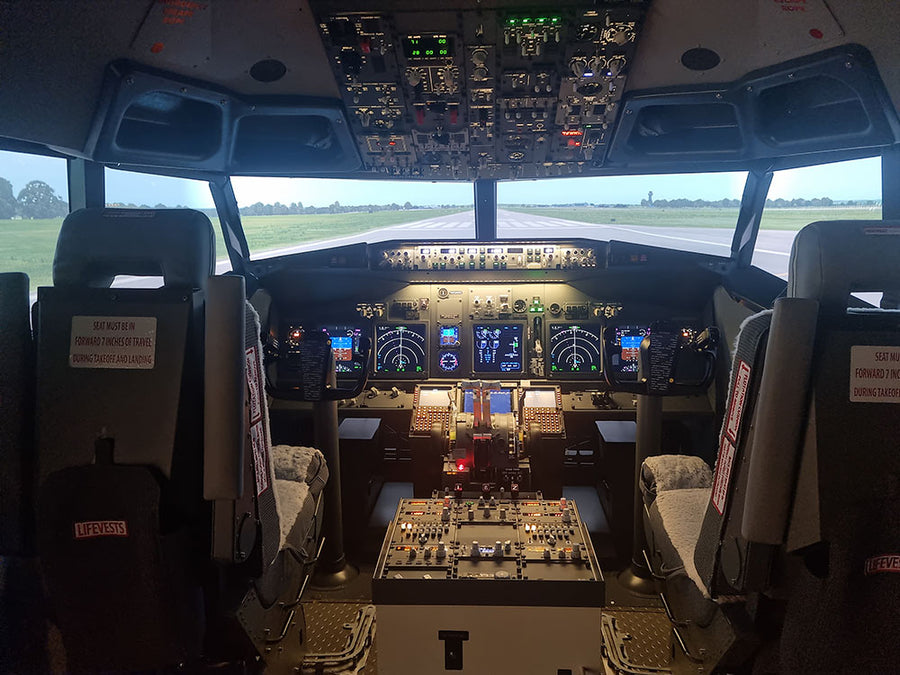 Boeing 737 Flight Simulator Experience